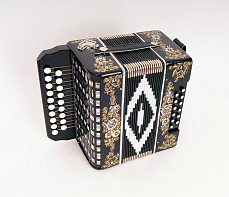 SZ48/1-G-BLACK Гармонь «Чайка» 19х12-II, черная, соль мажор, Шуйская гармонь